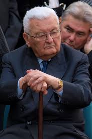 Kapcsolódó cikkek, tesztek, videók, képek. Boross Peter Wikipedia