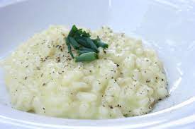 Calcola anche che se fai il risotto con diversi ingredienti, devi mettere per primo quello che ha il tempo di cottura più lungo, e alla fine quello. Come Cucinare Il Risotto Col Bimby Ricette Bimby