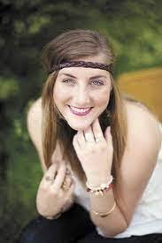 Kristen Grubb's Instagram, Twitter & Facebook