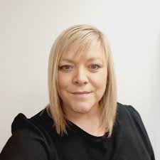 🎓I am really pleased to share that I graduated yesterday with First Class  Honours in Business Management🥇