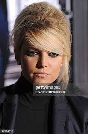 Robyn Crowley's Instagram, Twitter & Facebook