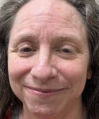 Jennifer Penna's Instagram, Twitter & Facebook