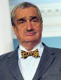 Karel schwarzenberg was born in 1937 in prague, but in 1948 his family had to leave the republic. Datei Karel Schwarzenberg On June 2 2011 Jpg Wikipedia