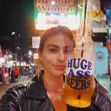 a big time selfie drop