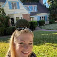 Filmed all day in front of another witches homes. Can you guess who's house  this is?