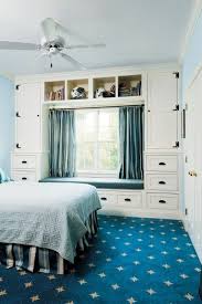 Aufbewahrungsideen Im Schlafzimmer 35 Ausgeklugelte Losungen Stauraum Fur Kleine Schlafzimmer Schlafzimmer Aufbewahrung Schlafzimmerrenovierung