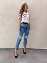 Calça Estampada Preta E Branca Como Usar 6 Maneiras De Usar Calca Jeans E Salto Alto Looks Com Camisetas Look Com Calca Looks Casuais Femininos