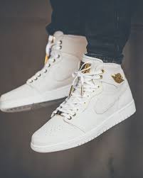 The Air Jordan 1 Pinnacle Will Be Getting A Worldwide Release Kicksonfire Com Trending Shoes Me Too Shoes Mens Fashion