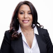 Angela Lucchese's Instagram, Twitter & Facebook