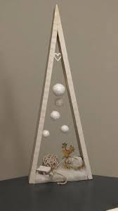 Decoration De Noel Maison De Noel Et Renne Blanc Decoration Noel Decoration Noel Maison Deco Noel