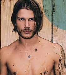 Rodrigo's maternal grandfather was henrique ernesto haine hilbert (the son of henrique walter hilbert and kätcheen hammerschmidt). Rodrigo Hilbert Publica Foto Antiga E Brinca 3x4 Patricia Kogut O Globo
