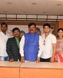 Since the heart is yours hatthukoraadhey why cant you hug gundeke nanne me. Undiporaadhey Movie Overview Wiki Cast And Crew Reviews