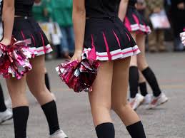 夏の甲子園！チアガールまん毛ポロリおまんこくぱぁ盗撮エロ画像|エロの境界線