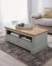 This cylindrical coffee table features a high gloss top and matte pedestal base for an urban, modern aesthetic that elevates any decor. Hampton Coffee Table Oxendales