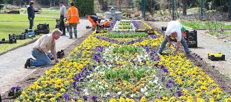 We did not find results for: Ostersonntag Botanischer Garten Hof Offnet Seine Pforten 100 Hof