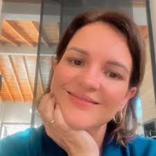 Beatriz Goetz's Instagram, Twitter & Facebook