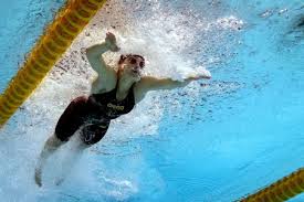 Benedetta pilato is an italian swimmer, european champion and holder of the world record of the 50 m breaststroke. Chi E Benedetta Pilato Eta Carriera E Vita Privata Della Nuotatrice Azzurra