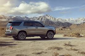 The cabin is stylish and nicely appointed in higher trims, though some critics say the lower trim levels could be better dressed. Chevrolet Tahoe 2021