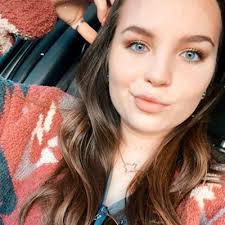 Hannah Collins (@hannahcollins70)