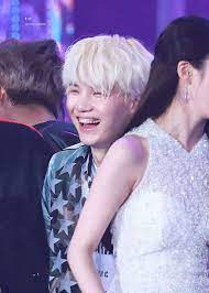 Tags kpop suzy jin rose jisoo soojin yoongi jimin bts jennie bangtan . Yoongi And Jennie Pics Blackpink And Bts Jennie Yoongi Twitter