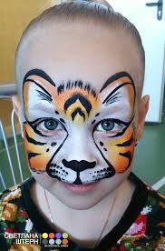 Face Paint Tiger Design In 2020 Weihnachten Schminken Schminkanleitung Kinderschminken