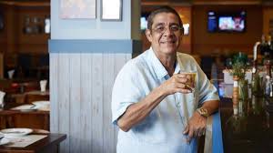 G7 cm assado na brasa e cerveja gelada. Assim Como Zeca Pagodinho Veja Os Famosos Que Adoram Uma Cervejinha Famosos E Celebridades
