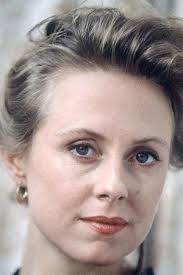 Amanda Royle's Instagram, Twitter & Facebook