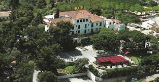 Check spelling or type a new query. Hotel El Castell Ab 50 6 8 Bewertungen Fotos Preisvergleich Sant Boi De Llobregat Provinz Barcelona Tripadvisor