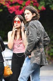 Frances bean cobain has got engaged. Frances Bean Cobain And Matthew R Cook Out Kissing In Los Angeles 06 11 2017 9 Hawtcelebs