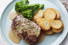 Steak De Bœuf Sauce Au Poivre Recette Recette Steak Steak De Boeuf Cuisine Et Boissons