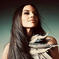 Dawn Moniz's Instagram, Twitter & Facebook