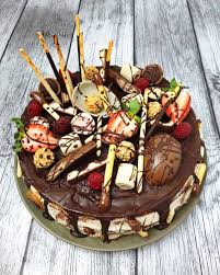 Jetzt ausprobieren mit ♥ chefkoch.de ♥. Candy Cake Torte Geburtstagskuchen Lydiasfoodblog