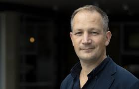 Växjöprofessor kritisk till skolpolitiker: ”För klåfingriga”