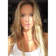 Katie Mays's Instagram, Twitter & Facebook