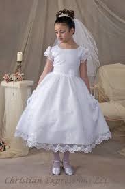 Pin By Maureen Manning Cervi On Things For Claire Girls First Communion Dresses First Communion Dresses Girls Communion Dresses