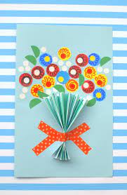 It features a cute teapot made of construction paper that holds a real packet of mom's favorite tea blend. Floral Handmade Mother S Day Card So Easy Diy Candy