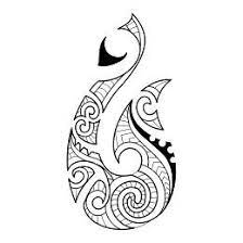 When wearing them on the skin, the contact alters their colour and it is said that this happens because the spirit of the owner infuses into it. Tattoo Of Hei Matau Prosperity Determination Tattoo Maori Dovme Tasarimlari Marquesas Dovmeleri Tribal Dovmeler