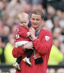 El este omul aventurilor imposibile. Manchester United Announce Ole Gunnar Solskjaer As Caretaker Manager Daily Mail Online