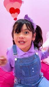 Paulette Sampson's Instagram, Twitter & Facebook