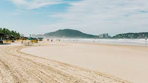 Urubuquea aba insel santos brasilien stockfoto bild von brasilien insel 66533328 from thumbs.dreamstime.com. Die 10 Schonsten Strande Von Santos Costa Kreuzfahrten