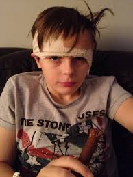 Poll to decide what the doctors will pull out of Amberdawn Howe s ear