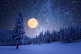 A full moon occurs when the moon appears as a complete circle in the sky. Full Moon Calendar For 2021 Names And Dates Farmers Almanac