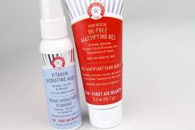 First Aid Beauty Skin Rescue Oil Free Mattifying Gel Review