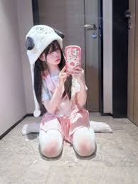 Money Money - Cute Faced Erotic Model 20v-299m - Handpicked Content for Your Pleasure Rare Finds