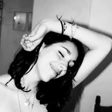 Jana Silva's Instagram, Twitter & Facebook