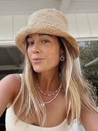 whats in my makeup bag