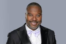 Eric Walton's Instagram, Twitter & Facebook