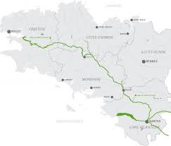It was built during the 19th century and its total length is 385 km with 238 locks from coast to coast. Camping Canal De Nantes A Brest Au Gre Des Vents