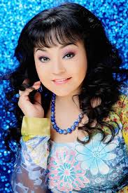 Singer Huong Lan