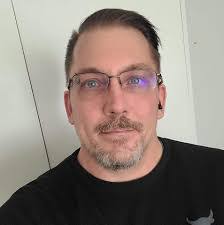 Ryan Fossen's Instagram, Twitter & Facebook